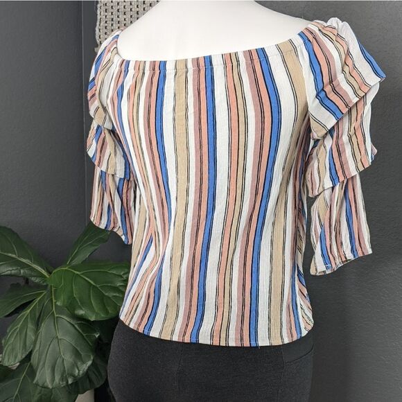 ⭐ Lily White Striped Tie-Front Blouse - Picture 3 of 8